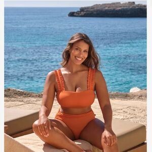 La Vie En Rose Bandeau with High Waisted Bottom NWOT